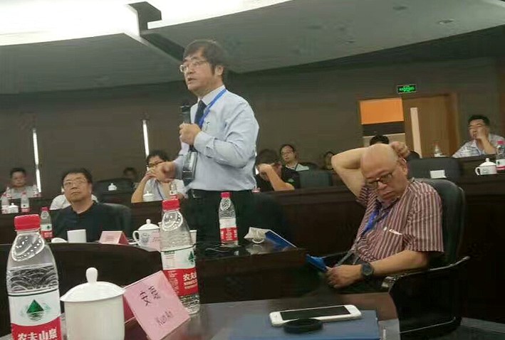 圖3 圓桌會議現(xiàn)場