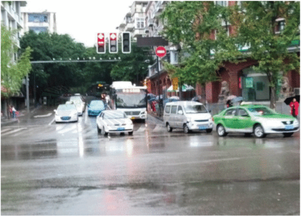 圖7 交叉口西進口左轉車輛排隊現象嚴重