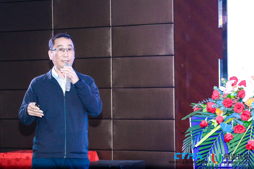 振業(yè)優(yōu)控副總裁/研究院院長洪波演講主題為《多交通信號配時中心建設與運營的實踐及思考》