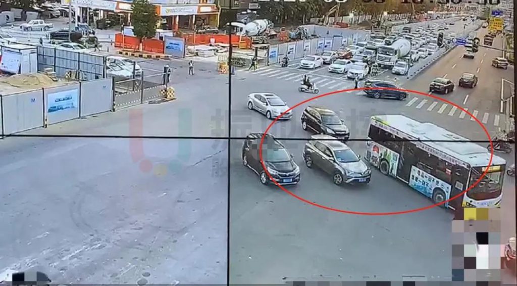 圖21 南進口尾車消散不及
