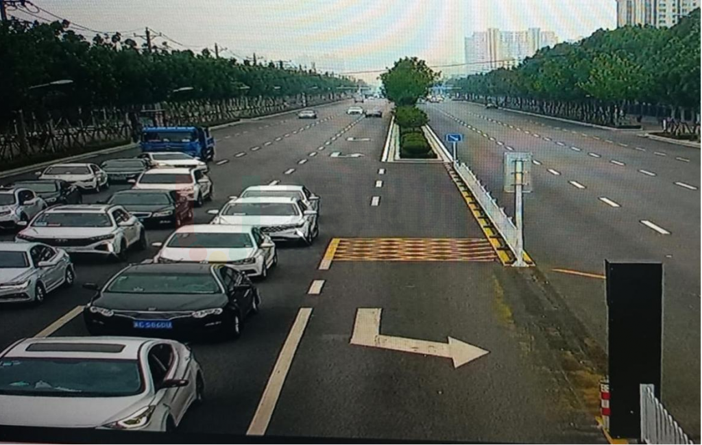 圖11 南進(jìn)口一個綠燈后左轉(zhuǎn)車輛排隊情況(優(yōu)化后)